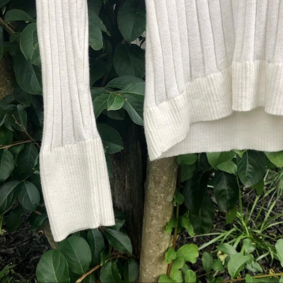White Ribbed Sweater Women’s Stretch Sz. Large - Picture 4 of 9